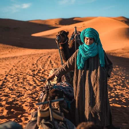 Erg Chebbi Khamlia Desert Camp เมอร์ซูกา ภายนอก รูปภาพ