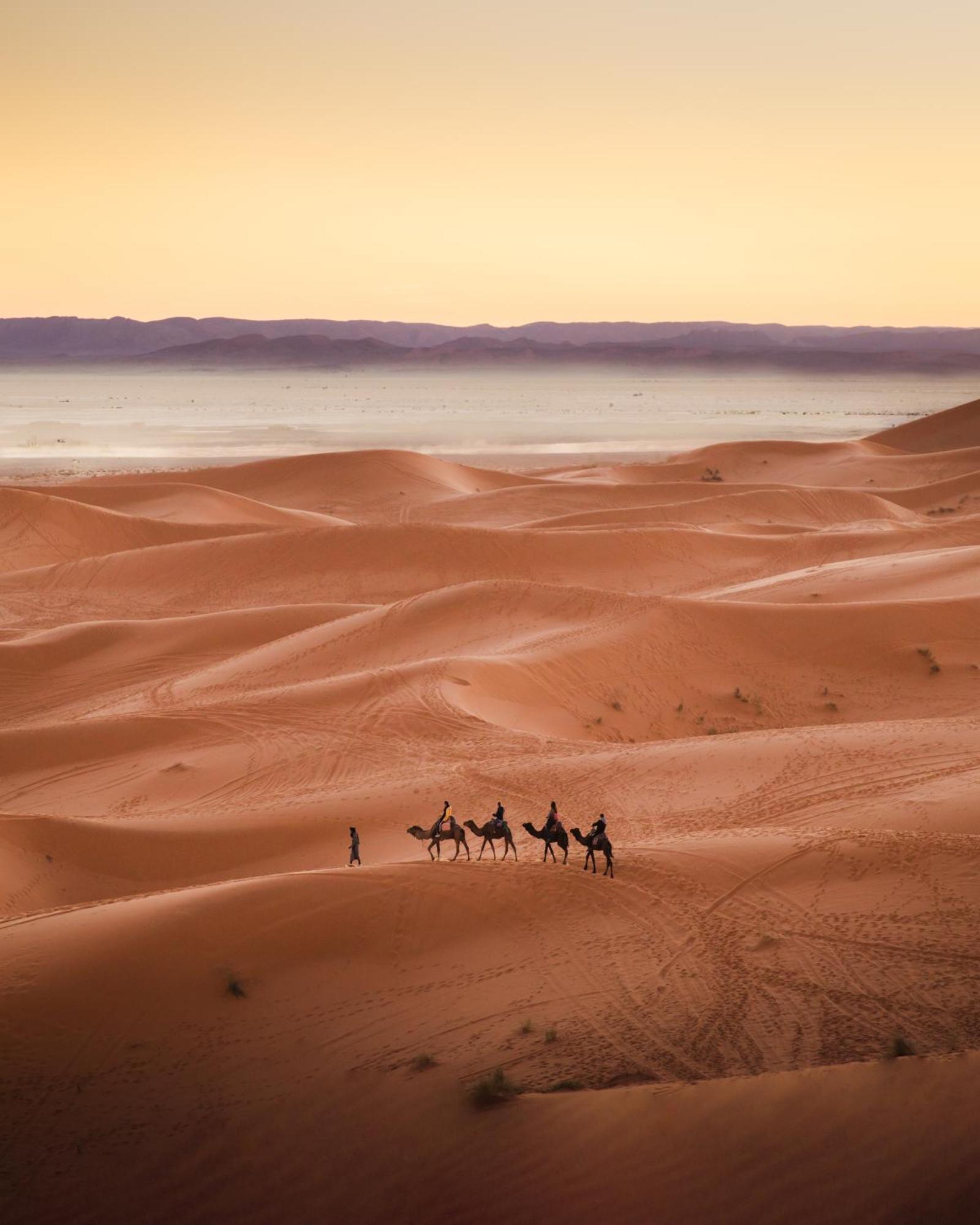 Erg Chebbi Khamlia Desert Camp เมอร์ซูกา ภายนอก รูปภาพ