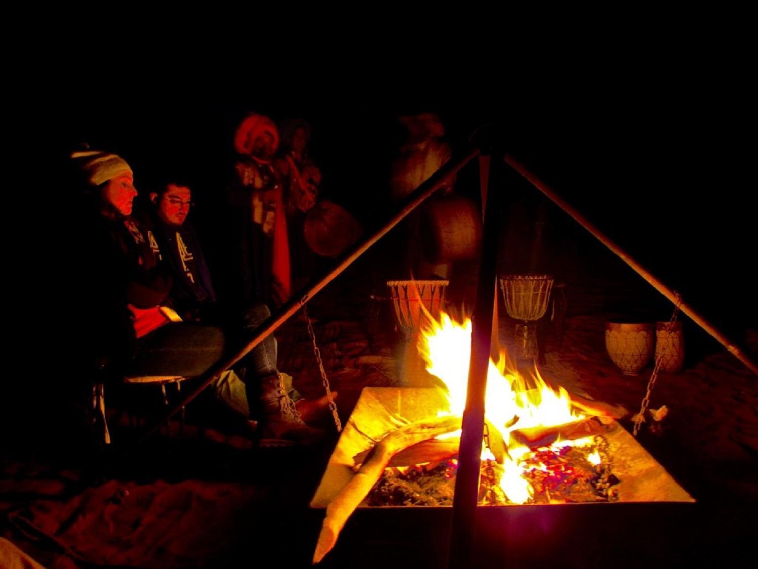 Erg Chebbi Khamlia Desert Camp เมอร์ซูกา ภายนอก รูปภาพ