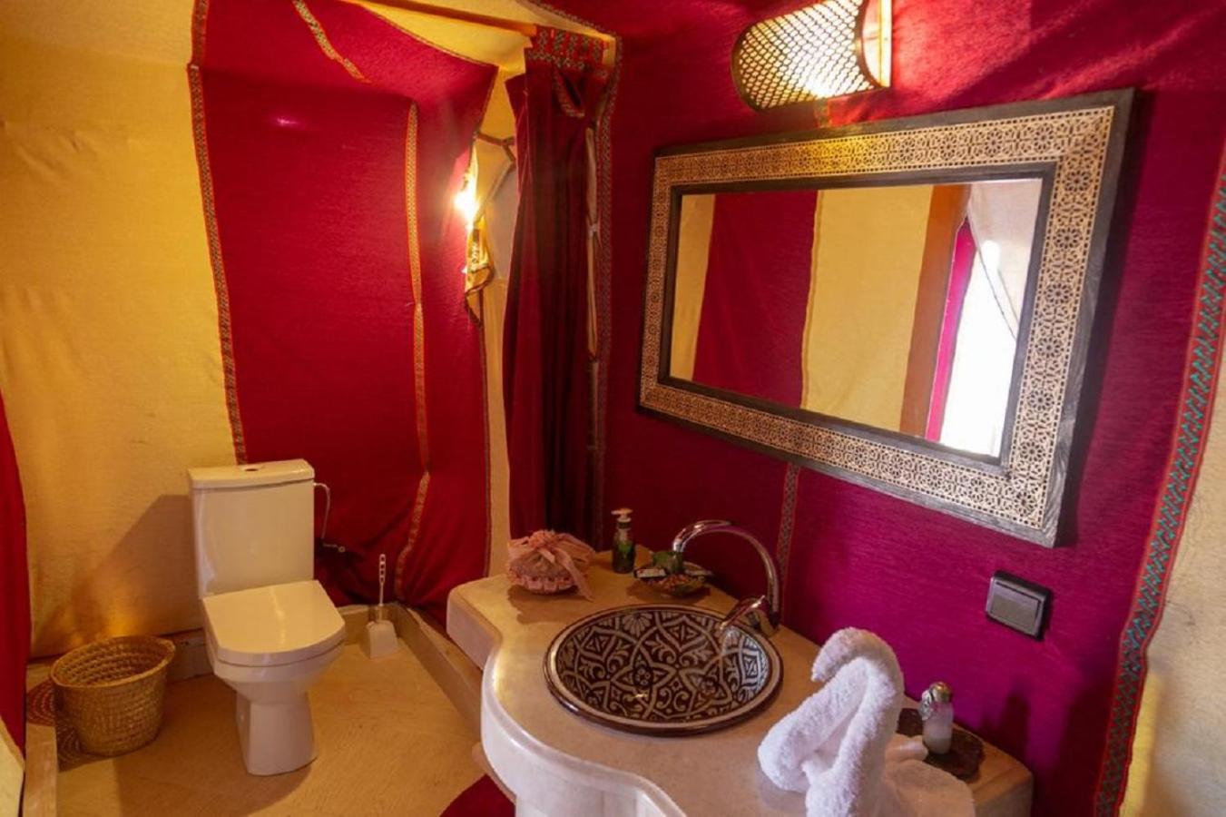 Erg Chebbi Khamlia Desert Camp เมอร์ซูกา ภายนอก รูปภาพ