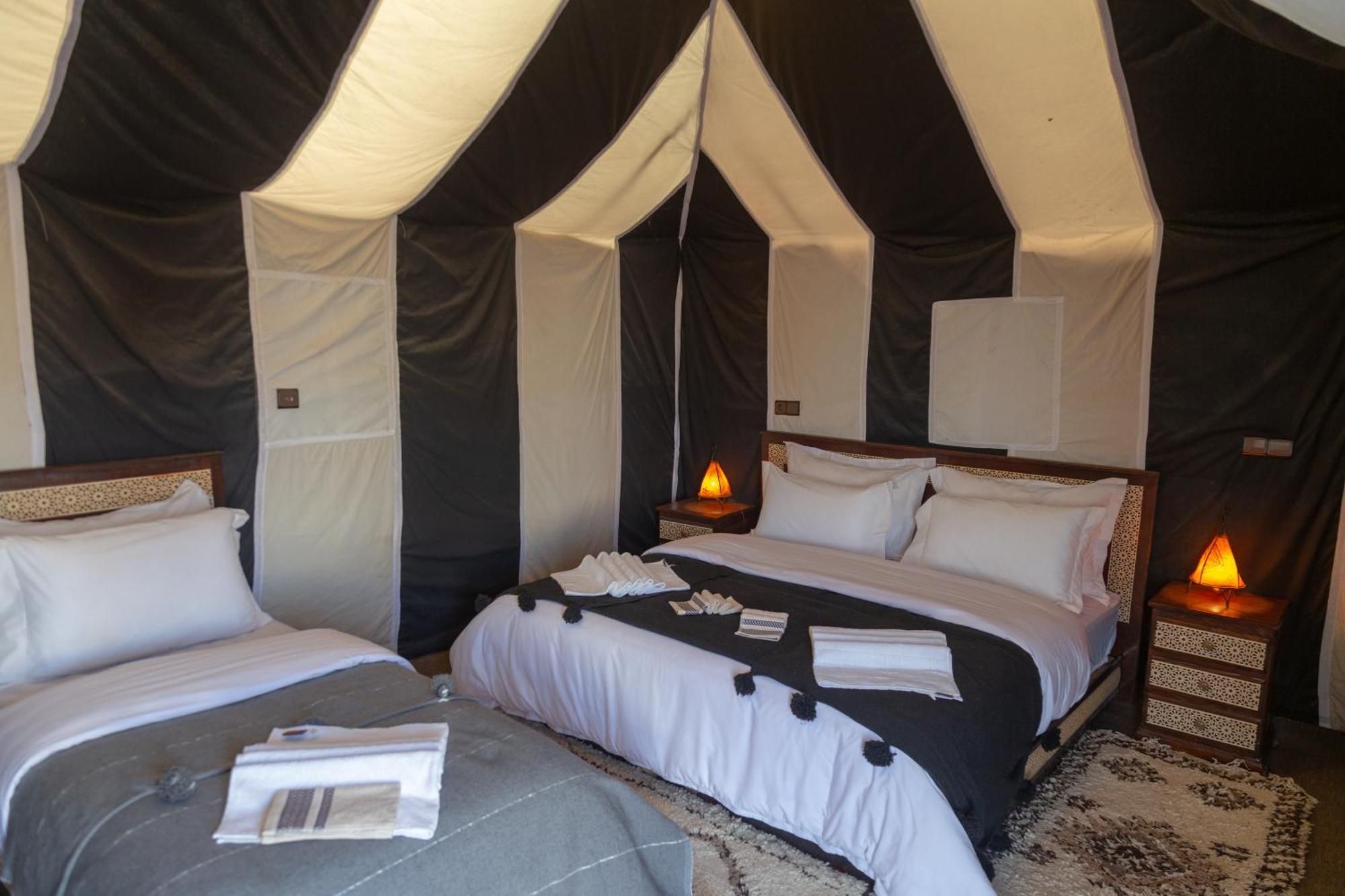 Erg Chebbi Khamlia Desert Camp เมอร์ซูกา ภายนอก รูปภาพ