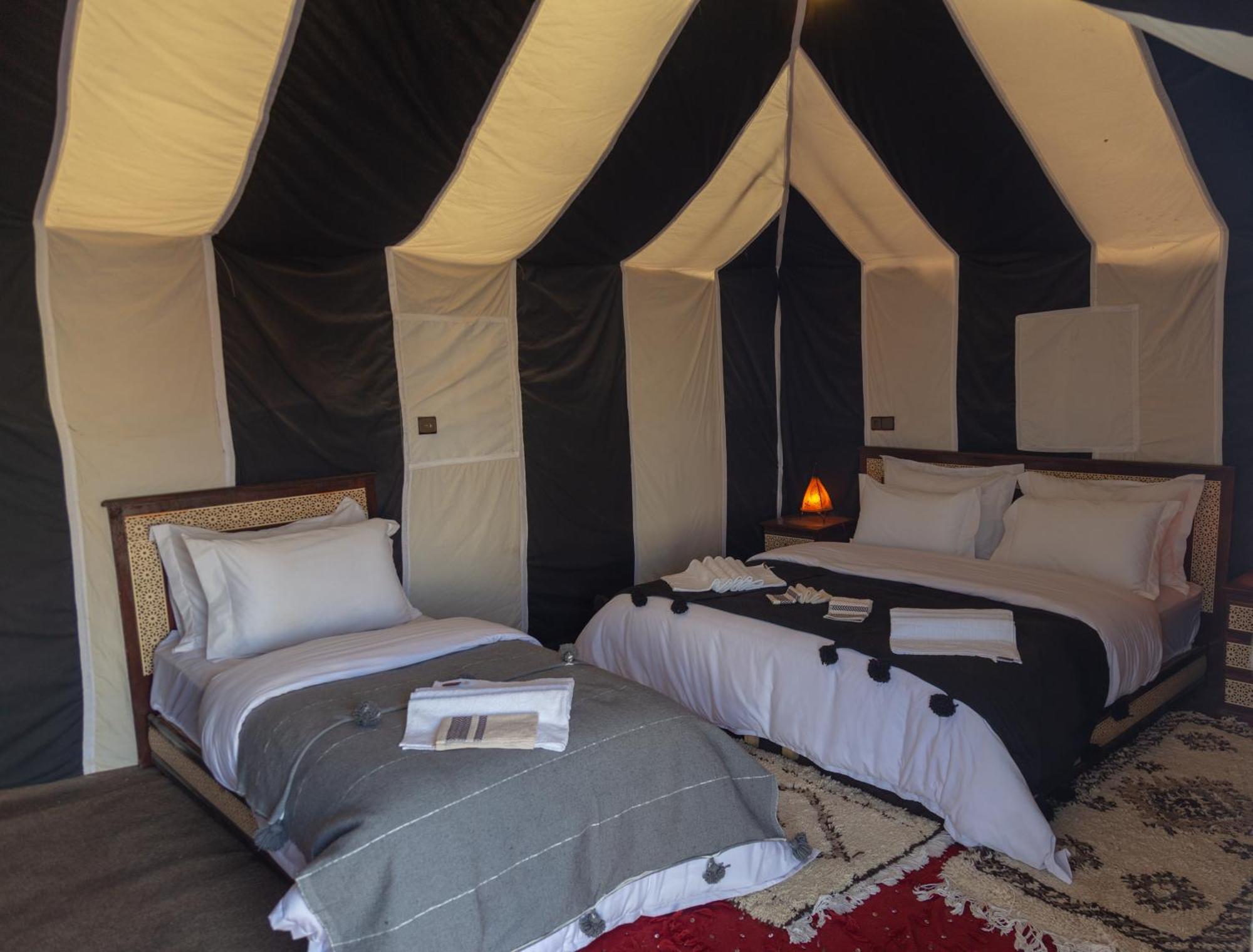 Erg Chebbi Khamlia Desert Camp เมอร์ซูกา ภายนอก รูปภาพ